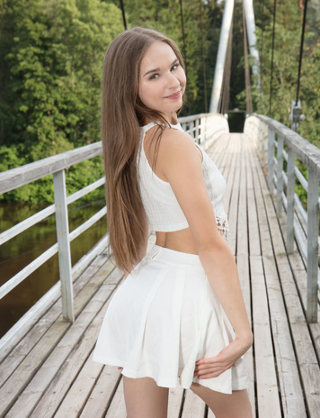 Presenting Nicolle Florez